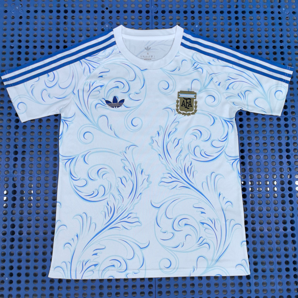 2026/27 Argentina White Retro Style Jersey — front