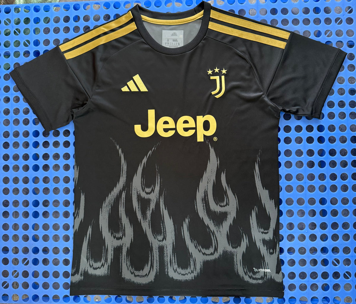 Juventus black and gold fan jersey — supplier second away design