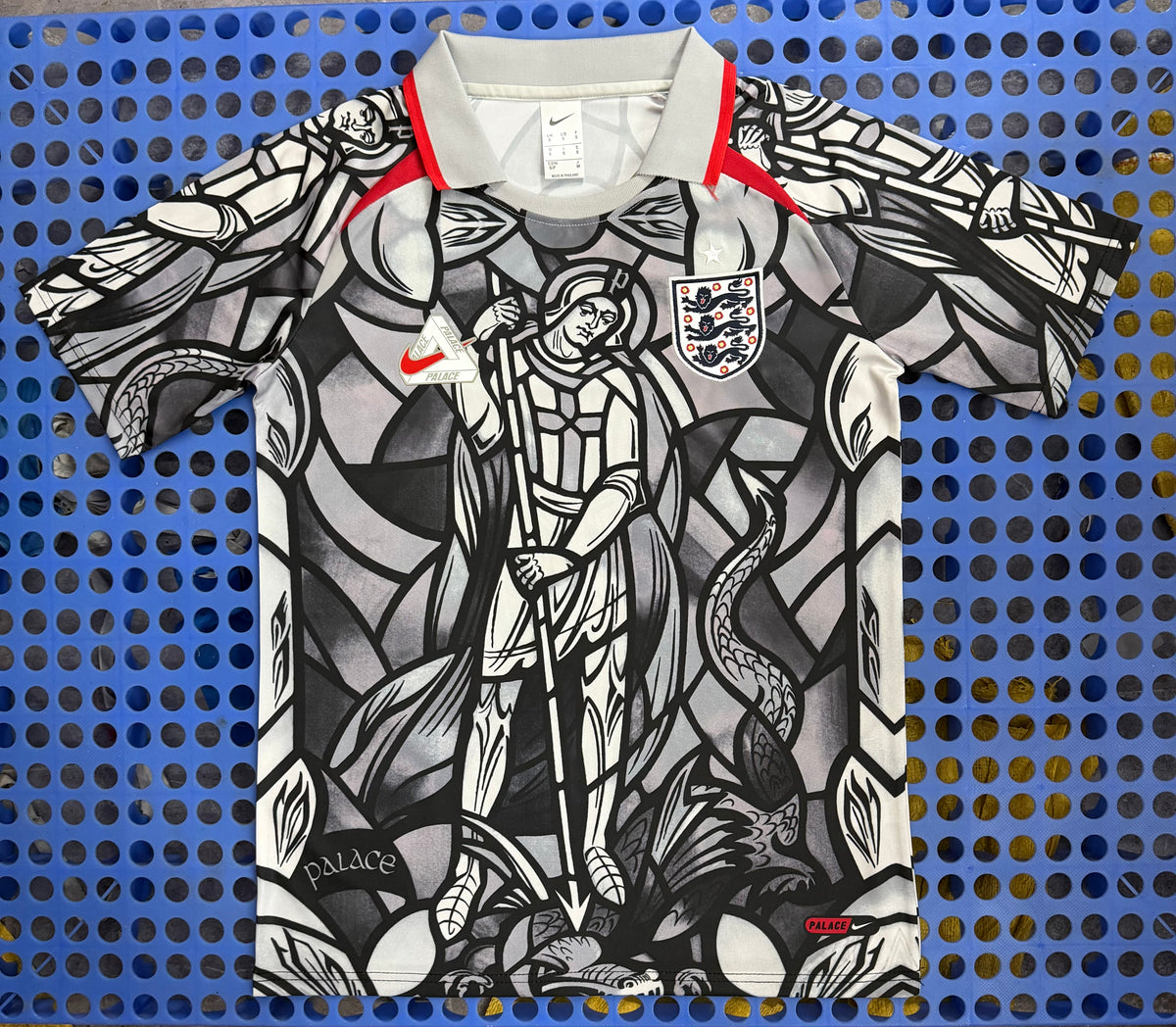 2026/27 England Portrait Edition Collared Jersey — Fan