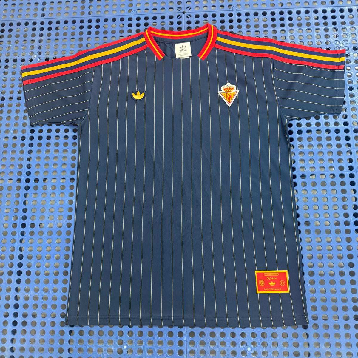 2026/27 Spain Navy Retro Style Jersey — Fan